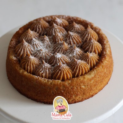 Bolo de Banana com doce de leite 