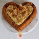 Bolo em Formato de Coração Formigueiro com Creme Brulée e Massa Folhada Caramelizada - 500 gramas