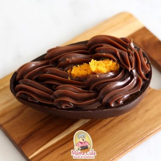 Ovo de pascoa de Colher com Recheio de Bolo de Cenoura com Chocolate 