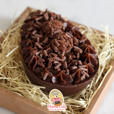 Ovo de pascoa de colher com brigadeiro de Creme de Avelã 200 gramas.