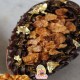 Ovo de pascoa de colher com chocolate trufado e sucrilhos caramelizado- 200 gramas