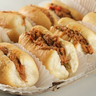Mini lanche de Carne Louca