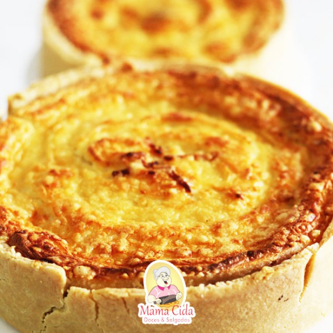 Torta de carne louca com creme de queijo 800 gramas