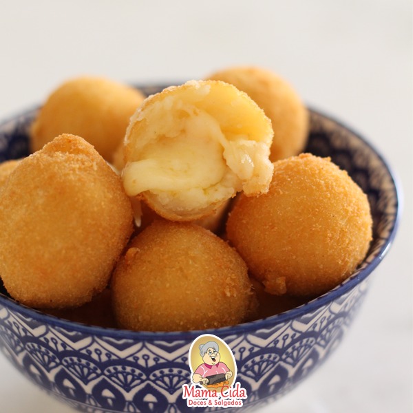 Bolinha de Queijo - min 10 unidades